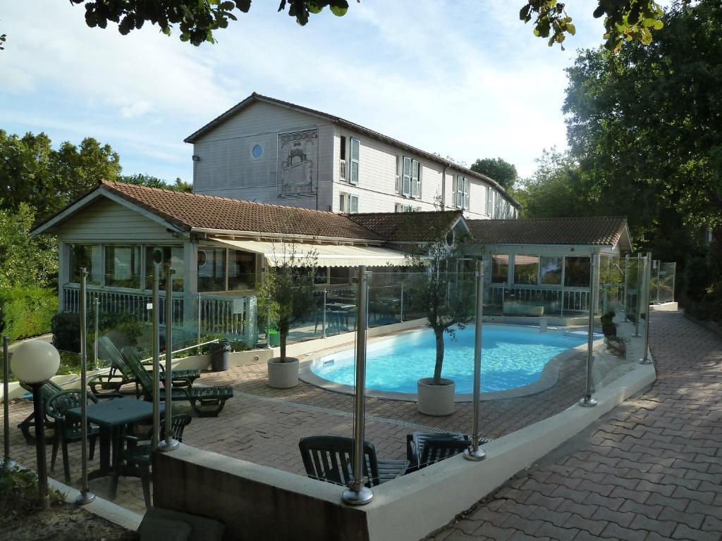Hotel & Restaurant Heliotel Montferrier-sur-Lez Esterno foto