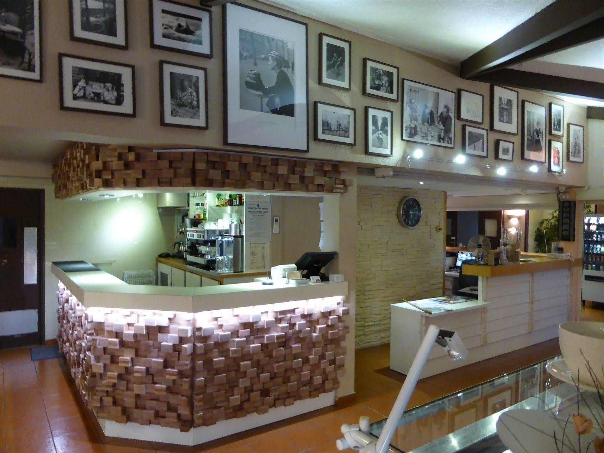 Hotel & Restaurant Heliotel Montferrier-sur-Lez Esterno foto